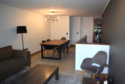 Lindo Dúplex Con Patio, Mar Jónico, Vitacura (84316)