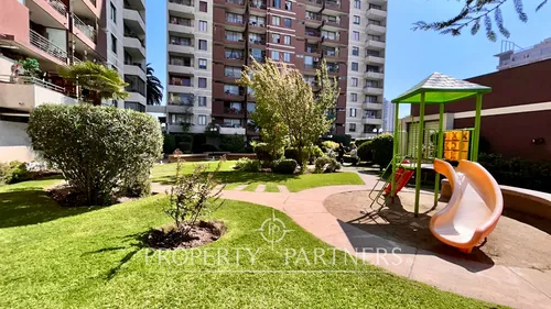 En Venta Amplio Departamento Cercano A Metro Ciuda...