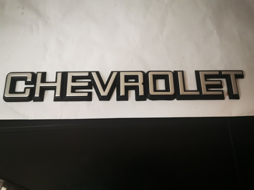 Emblema Usado De Chevrolet Camión 750