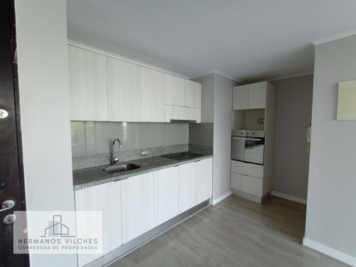 Dpto. 2 Dorm / 2 Baños / 1 Est. Metro San Alberto Hurtado L1