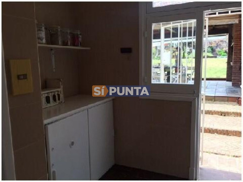 Imagen 6 de 14 de Casa En Playa Mansa - Punta Del Este