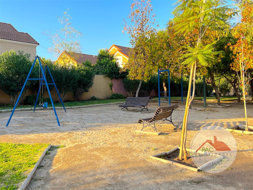 Arriendo Casa 3d/3b + Sala De Estar Gastos Comunes Incluidos