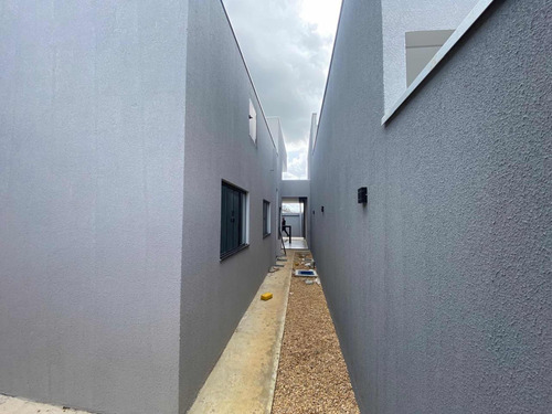 Casa Com 2/4 Em Taquaralto