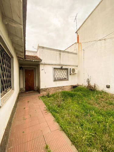 Casa Para 2 Familias En Venta En Lanus Este