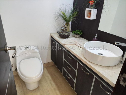 Apartamento En Venta La Castellana Jose Carrillo Bm Mls #25-5164