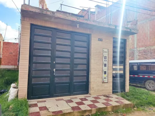Casa Local Primer Piso Con Licencia Para Segundo Piso