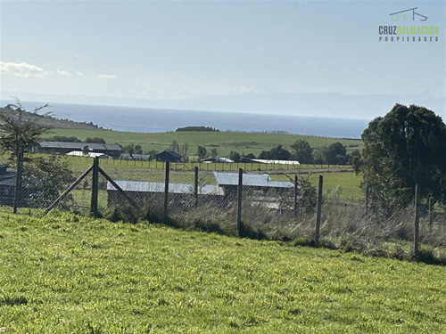 Casa En Venta De 5 Dorm. En Puerto Varas
