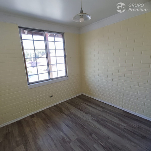 Casa En Venta De 3d 2b Y 1e En Puente Alto