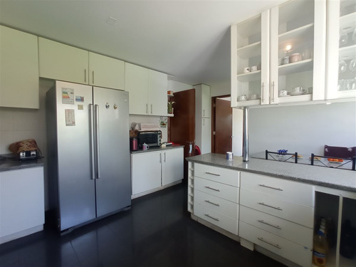 Vendo Parcela Con 5 Dorm. En Agarrobal Ii/chicureo