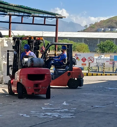 Alquiler Montacargas Gruas