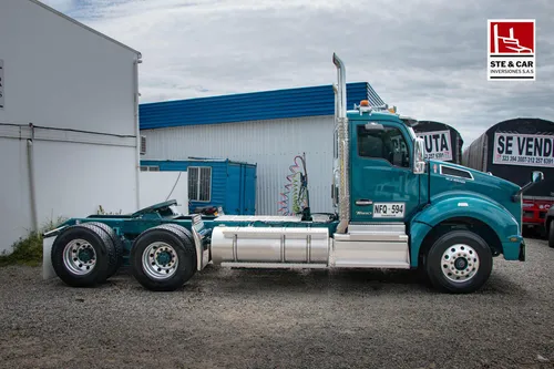 Tractocamion Kenworth T880 2024