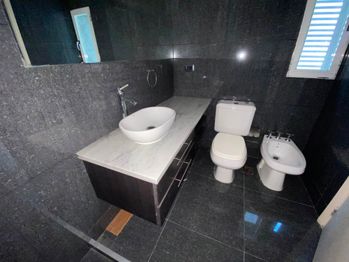 Imagen 12 de 14 de Venta Con Renta - Apartamento Loft - Buceo - 1 Dormitorio