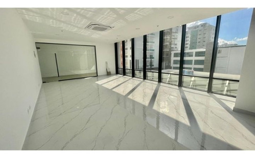 Local Comercial 4to Nivel En Alquiler En Bella Vista