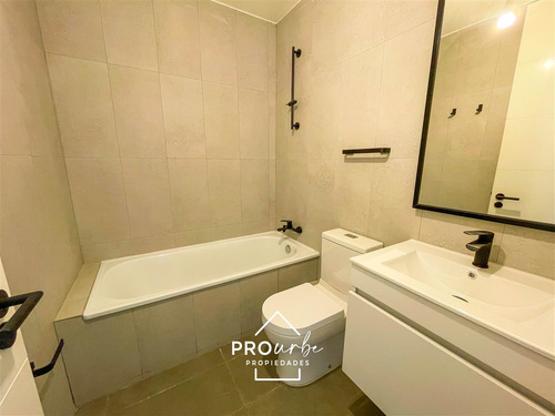 Departamento En Venta De 3 Dorm. En Lo Barnechea