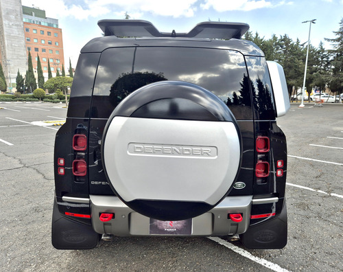 Land Rover Defender 90 Dynamic 2022
