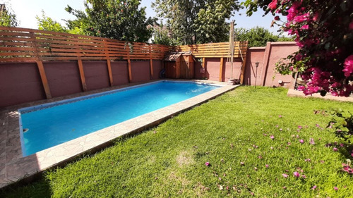 Casa En Venta, 4 Dormitorios Precio Rebajado