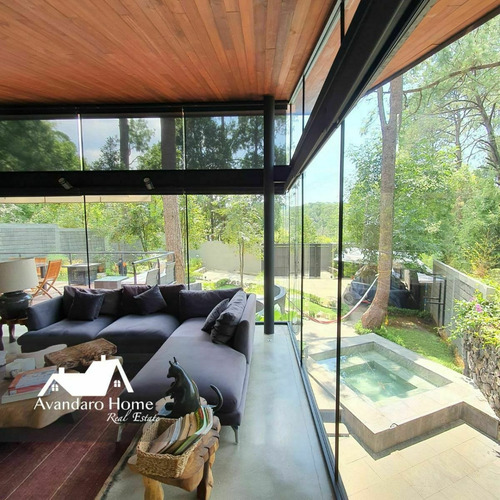 Casa En Venta, Cerro Gordo , Valle De Bravo.