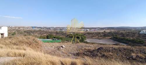 Macrolote Habitacional Con Factibilidad A Comercial Y De Servicios En Querétaro