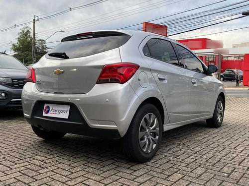 Imagem 7 de 15 de Chevrolet Onix 1.4 Flex At Adv. 2019
