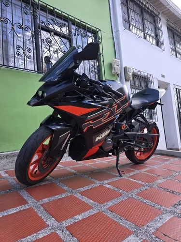 Ktm Rc 200 M. 2021 Instalado Sistema Gps Y Sliders.