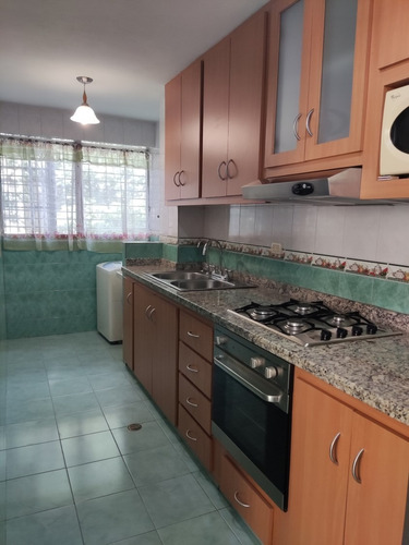 Imagen 7 de 12 de Apartamento En Valle Abajo (a. Is)