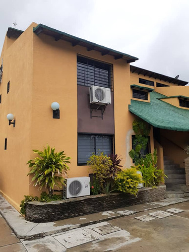 Venta Townhouse Manantial Naguanagua