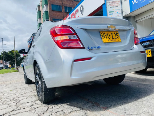 Chevrolet Sonic 1.6 Lt 4 p Mecánica