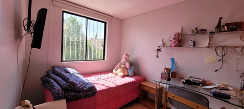 Rebajada!! Casa De 140m2, 4 Dorm Mas Servicio Y Piscina