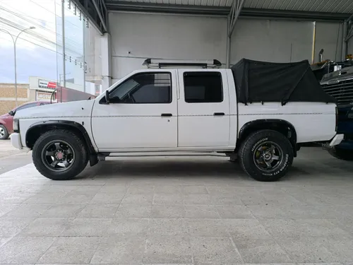 Nissan D21 2.4 4x2