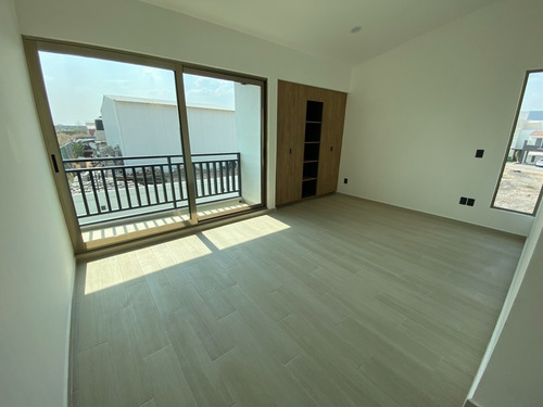 Lomas De La Vista, Exclusiva Privada Con Alberca