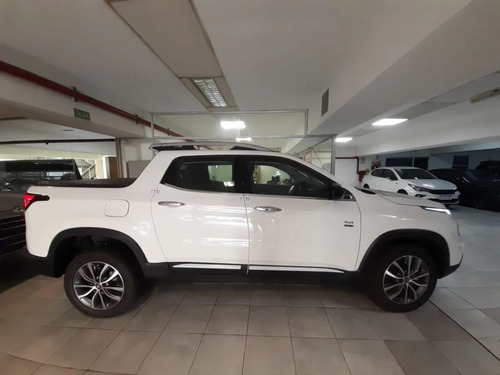 Imagen 5 de 25 de Fiat Toro Nafta 2022 Stock Financia Adelanto Permuto Sz