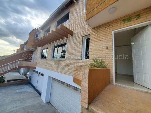 Imagen 30 de 30 de A Estrenar! Lujoso Townhouse Amoblado Resd. Cantarrana Suites Maracay 23-8741 Ejc 04243439046
