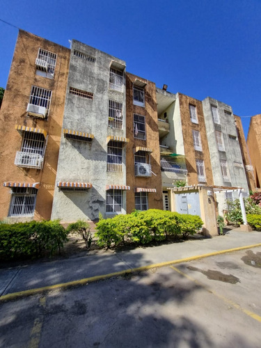 Apartamento En Venta Urb. La Fuente, Turmero-aragua