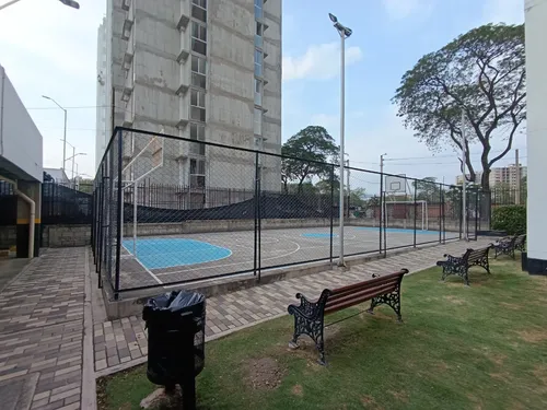 Apartamento En Arriendo En Prados Del Este. Cod A30473