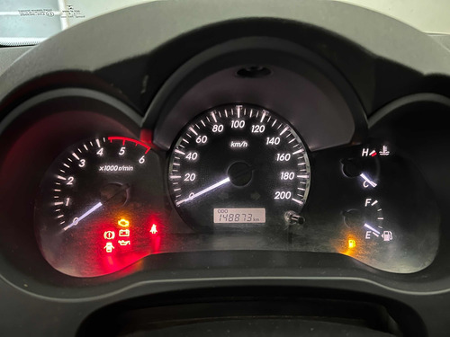 Imagen 9 de 15 de Toyota Hilux 2013 2.5 Cd Dx Pack I 120cv 4x2
