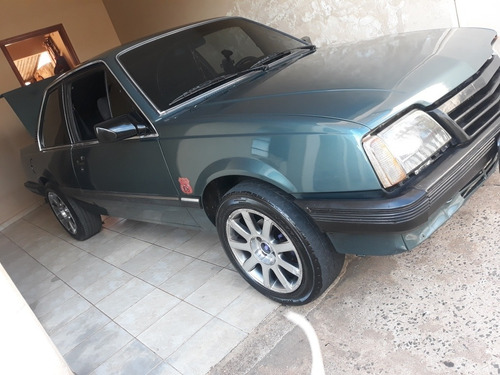 Imagem 5 de 9 de Chevrolet Monza Sedan 1.8