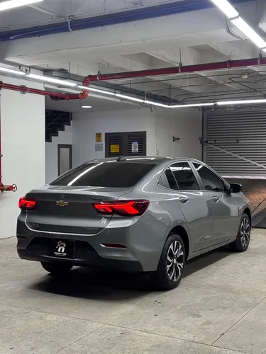 Chevrolet Onix 1.0T Premier Sedan At