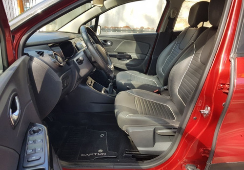 Imagen 5 de 8 de Renault Captur 2.0 Intens 2017 / Nafta / Mendoza