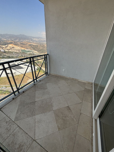 Ph En Venta Y Renta En Dos Niveles Con Terraza En Encinares
