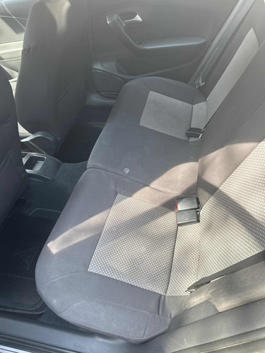 Volkswagen Vento 1.6 Starline At