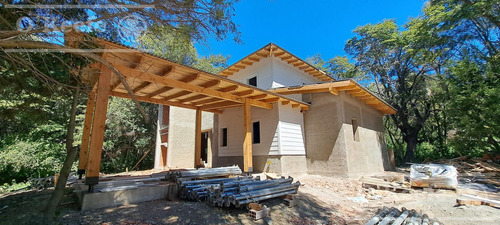 Casa En Venta 5 Ambientes - Barrancas De Melipal - Barrio Cerrado