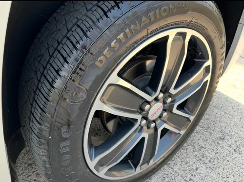 GMC Acadia 3.7 Denali At