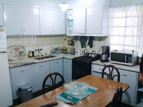 Casa En Venta En Ramos Mejia Sur