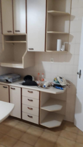 Imagem 7 de 15 de Ponta Da Praia- Apartamento 1 Dormitório- Wc Emp-gar Coletiva Suficiente- Ref -1795 - 1795