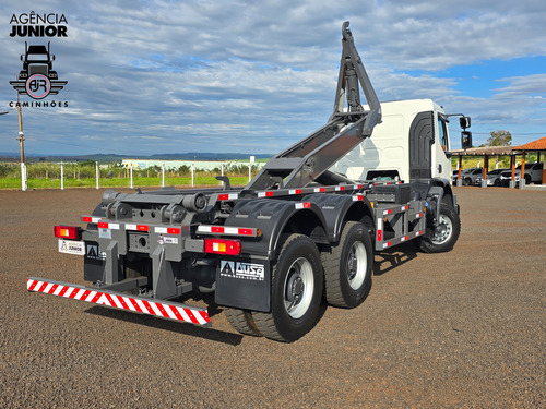 Volvo Vm 330 Ano 2020 Traçado Roll-on Roll-off Ano 2025