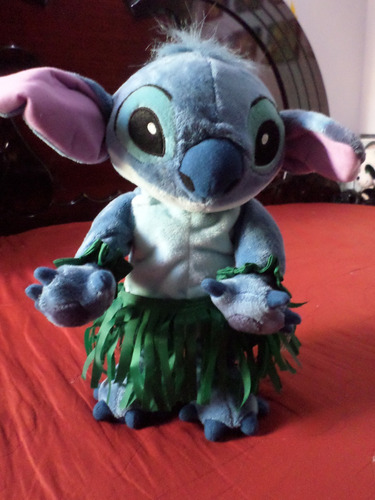 Peluche Stitch Baile Hula Disney Store