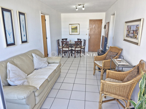 Apartamento 2 Dormitorios En Edificio Con Amenities, Roosevelt