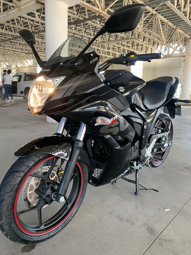Imagen 10 de 12 de Suzuki Gixxer Sf