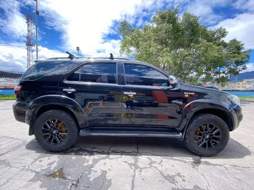 Toyota Fortuner 3.0 Sr5
