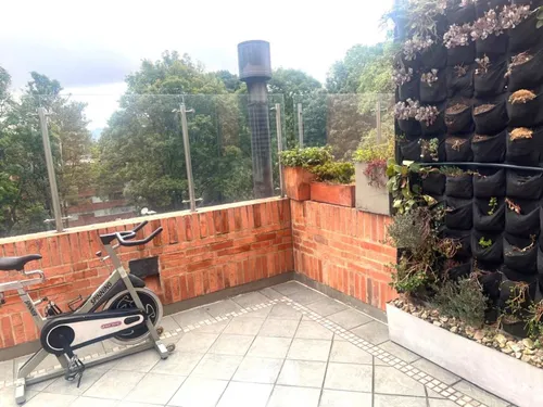 Apartamento En Venta En El Chicó. Cod V15760